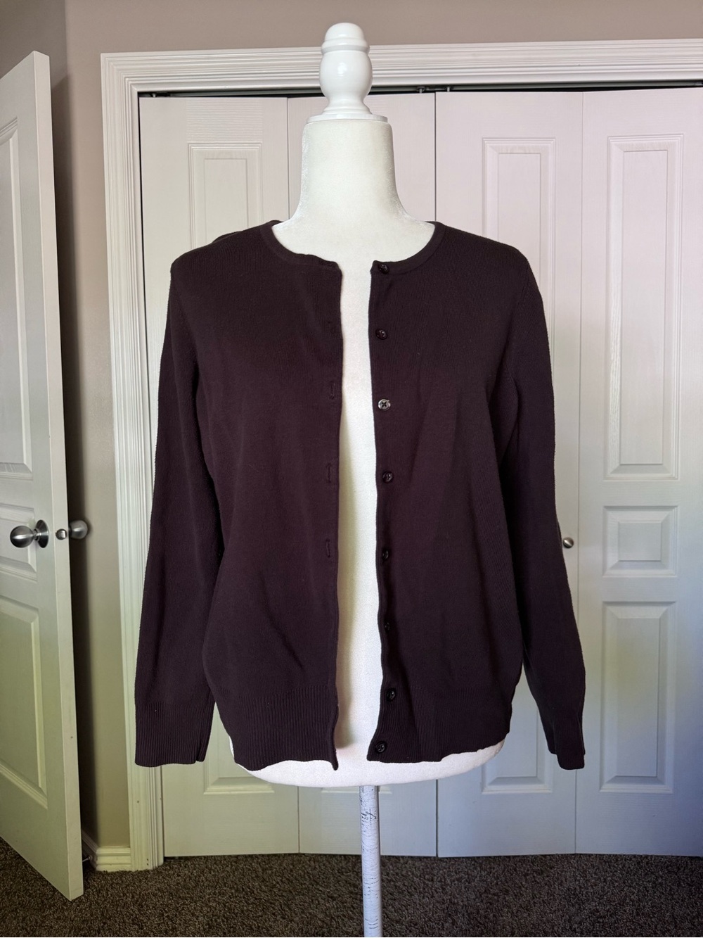 Croft&Borrow Cardigan size Large